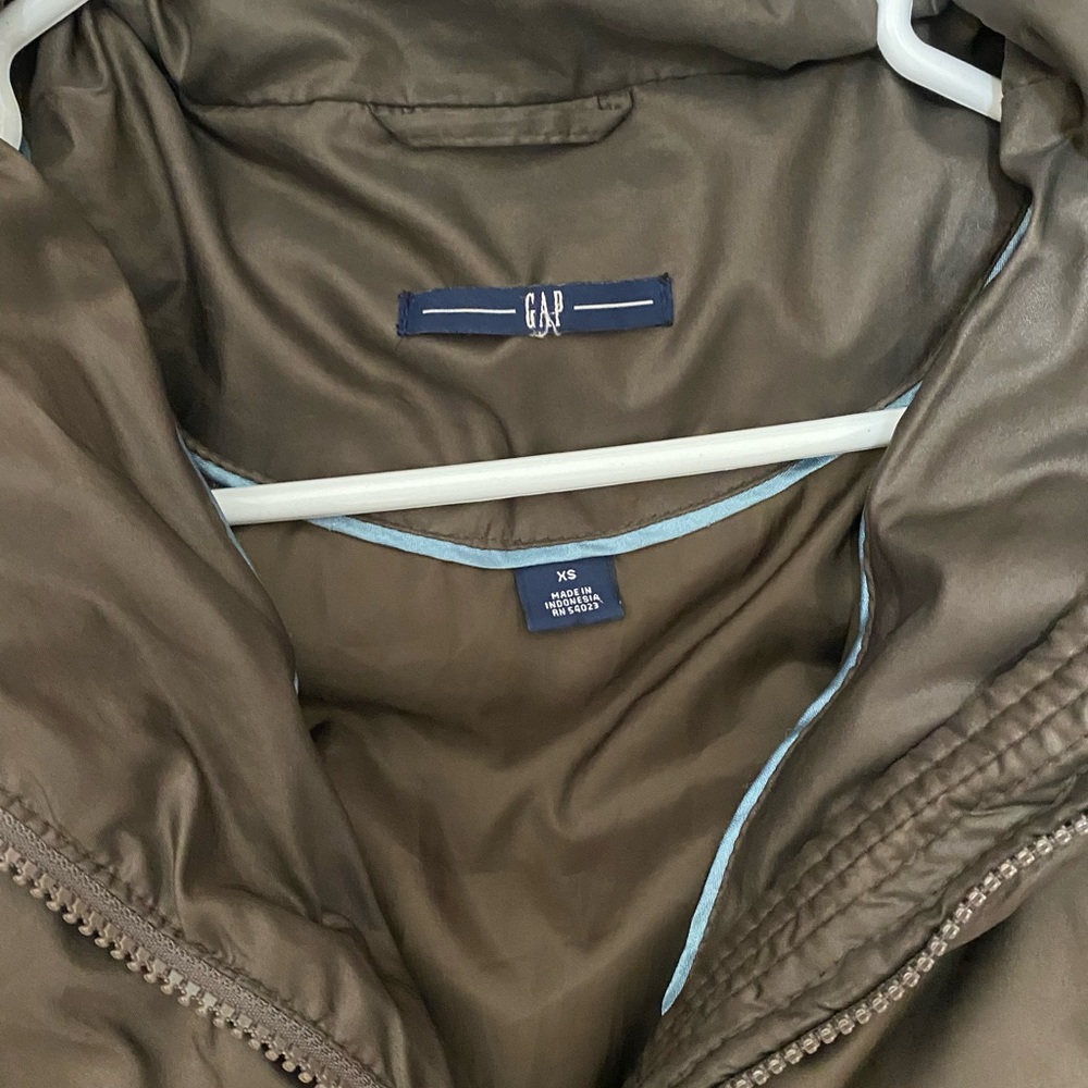 Brown Gap puffer jacket - Picture 2 of 3